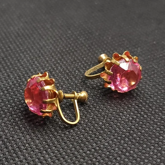 Vintage Pink Rhinestone Screwback Earrings Gold Tone - Picture 14 of 14